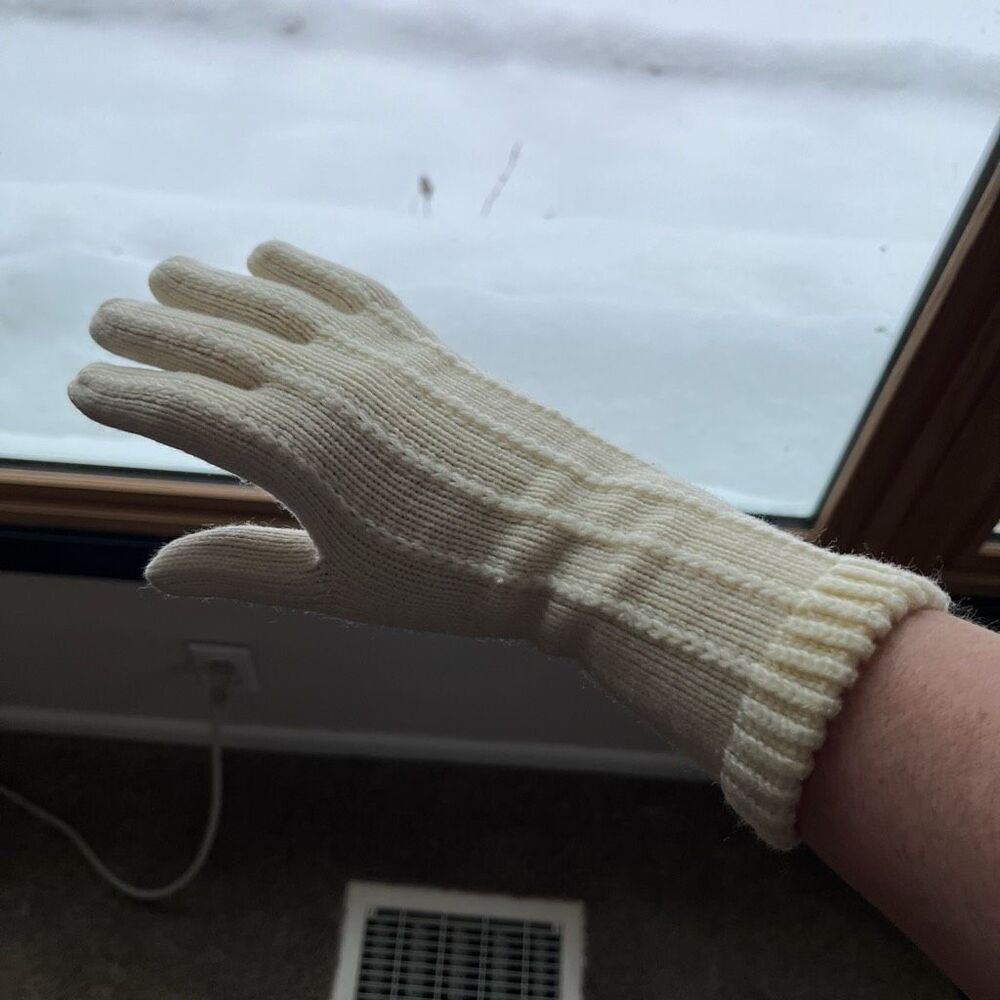 VTG Ivory Cable Knit Long Gloves 60s Romantic Minimalist Winter